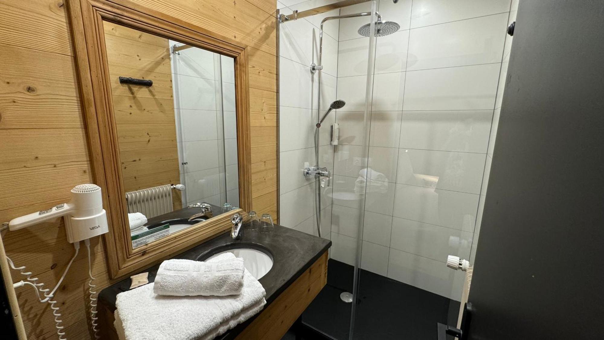 Hotel-Spa Le Morillon Charme & Caractere Экстерьер фото